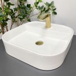 Умывальник VBI LESINA 2 WHITE накладной