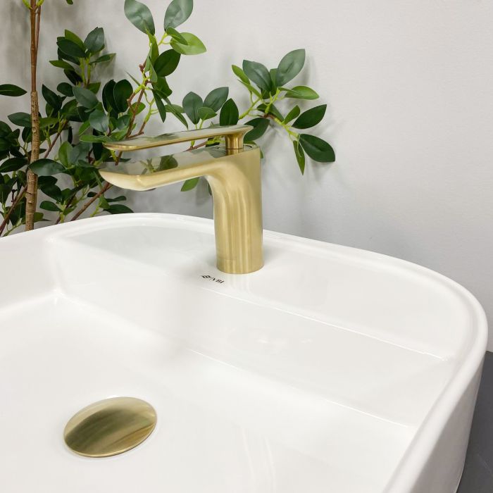 Умывальник VBI LESINA 2 WHITE накладной