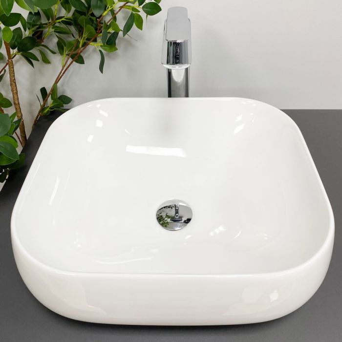 Умывальник VBI TRICASE WHITE накладной