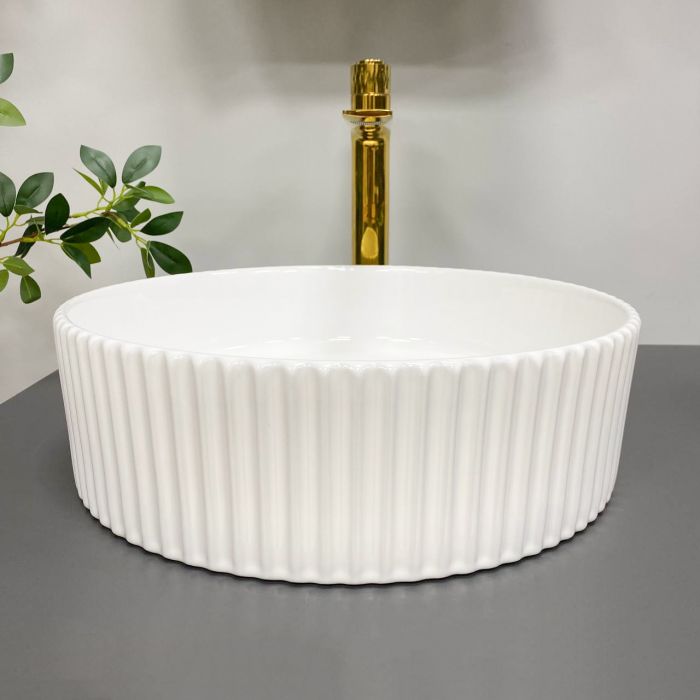 Умивальник VBI BRINDISI M WHITE накладний