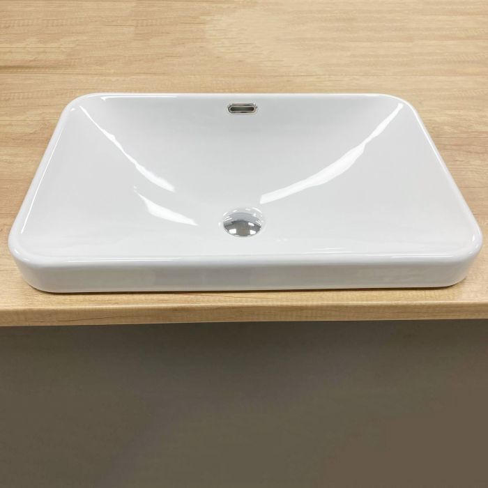 Умывальник VBI BITRITTO M WHITE врезной