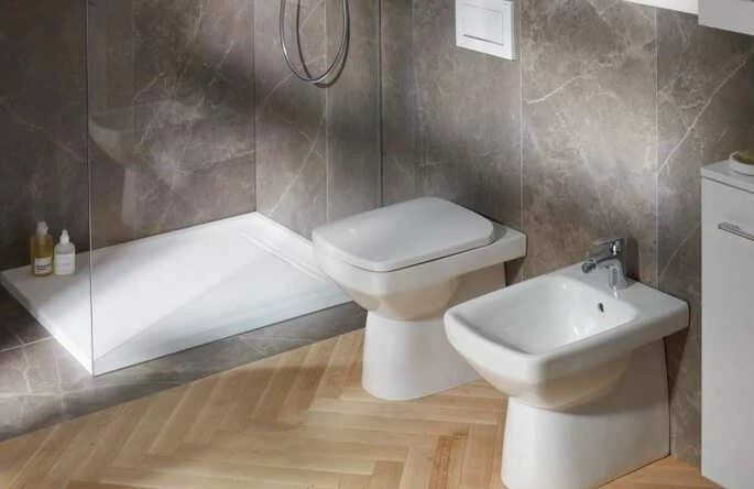 Біде підлогове Selnova Square 500.483.01.7 Geberit