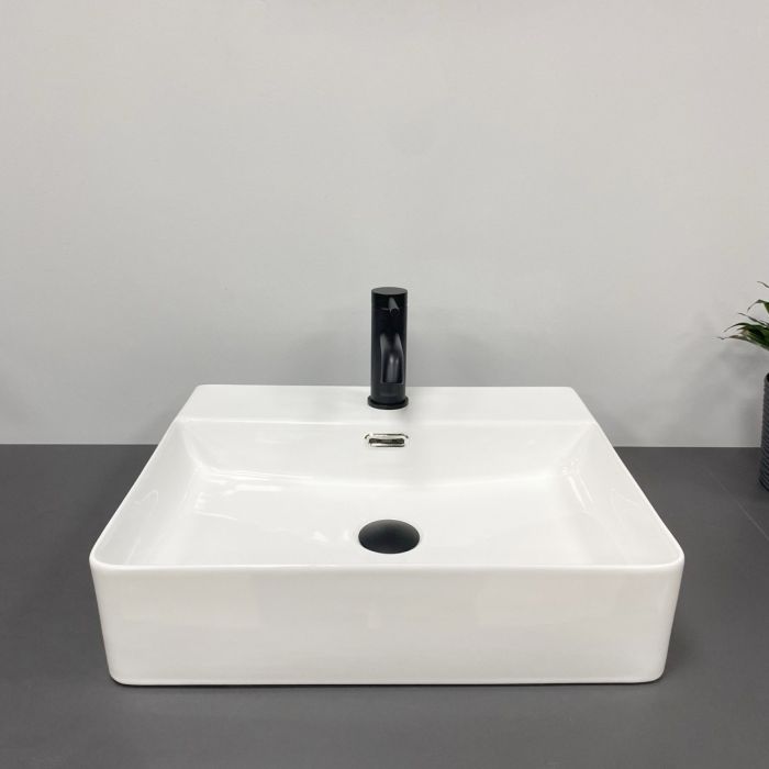 Умывальник VBI BITONTO WHITE накладной подвесной