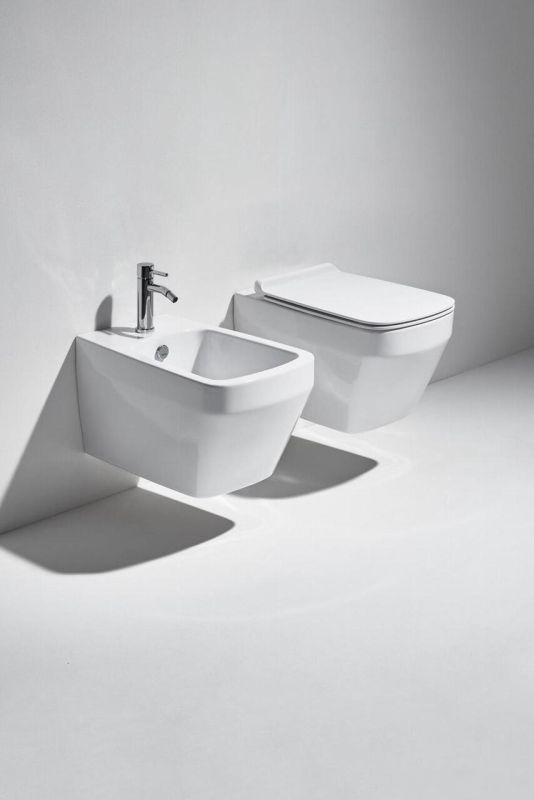 Унітаз підвісний Baden Baden BB 18 з кришкою soft-close BB18-F87(85)-BB004 SIMAS