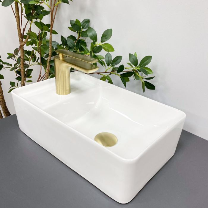 Умивальник VBI LECCO WHITE накладний