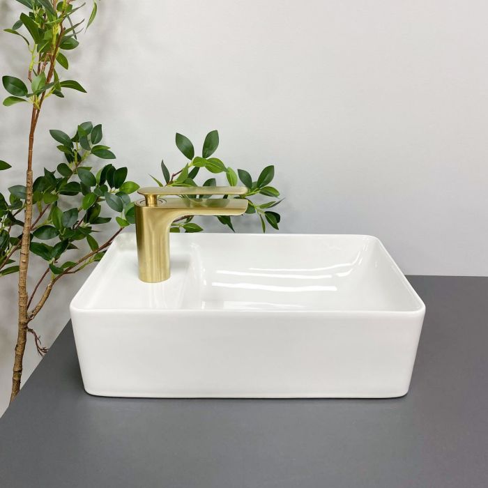 Умивальник VBI LECCO WHITE накладний