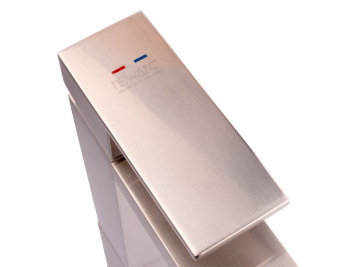 Змішувач для умивальника NEWARC Cubic сатин