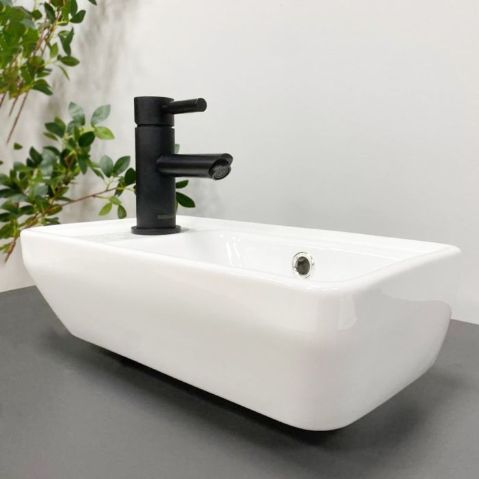 Умивальник VBI JESI R WHITE підвісний