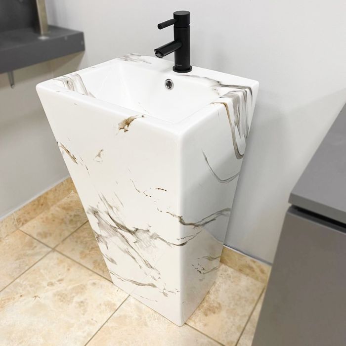 Умывальник VBI ALATRI CARRARA напольный