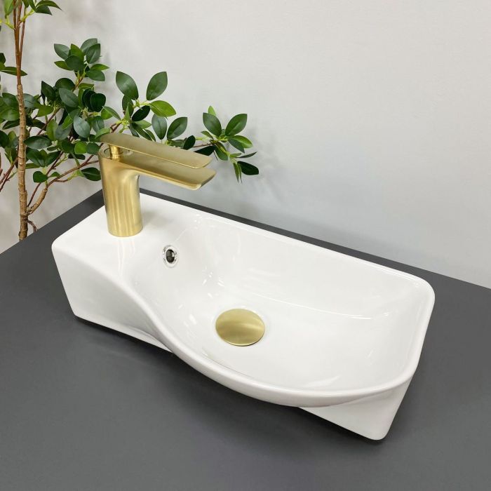 Умывальник VBI FERMO R WHITE подвесной