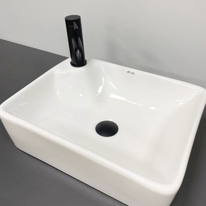 Умивальник VBI LUCITO WHITE накладний