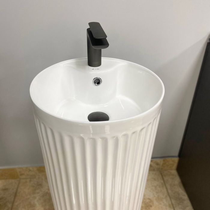 Умивальник VBI VINICI WHITE підлоговий