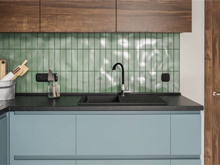 Кухонна мийка Miraggio VERSAL сіра